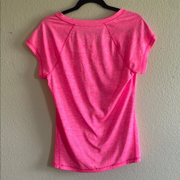 Ideology Pink Fitted Short Sleeve‎ T-Shirt size medium - Picture 5 of 7